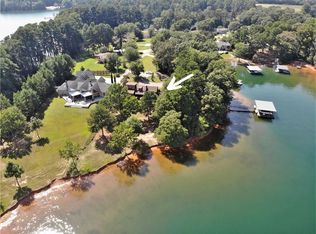 525 Broyles Point Rd, Townville, SC 29689