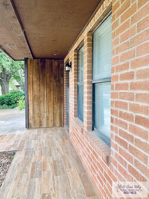 2 bed, 2.0 bath, 1205 sqft, $1,350 — Photo 4