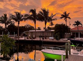 522 69th St, Holmes Beach, FL 34217