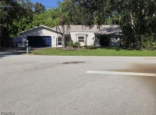 18682 Spruce Dr E, Fort Myers, FL 33967