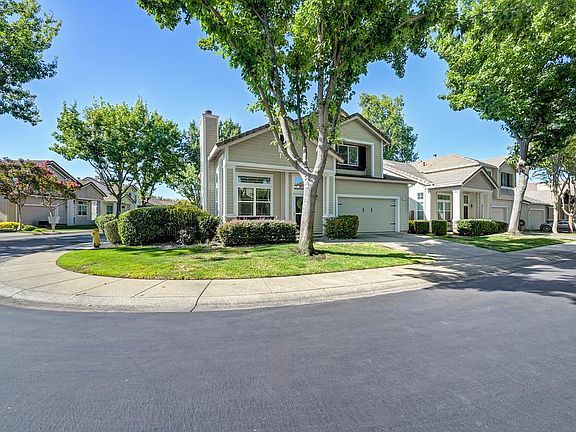 4th image of 378 Coventry Cir