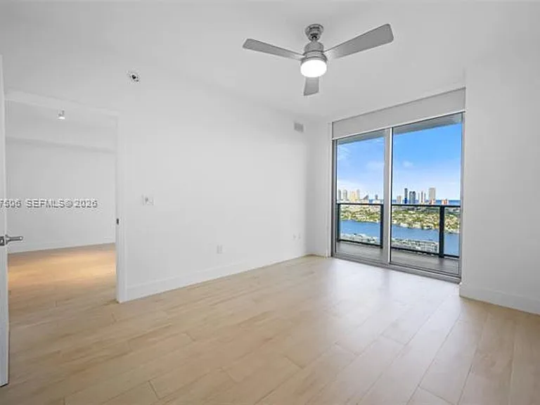 16385 Biscayne Blvd #3020 — Photo 17
