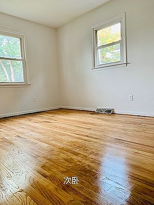 3rd image of 49 Acacia Ave Floor 1