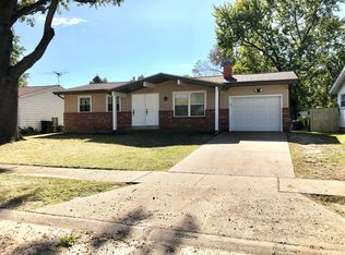 576 Haventree Dr, Hazelwood, MO 63042