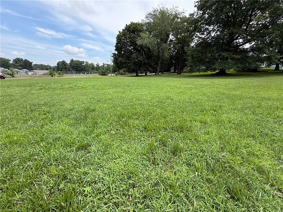 2nd image of 0 W Gibson Ave