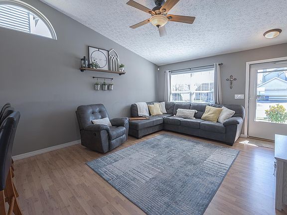 4th image of 2164 Kingsglen Dr