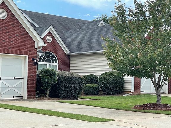 3rd image of 855 City Park Dr