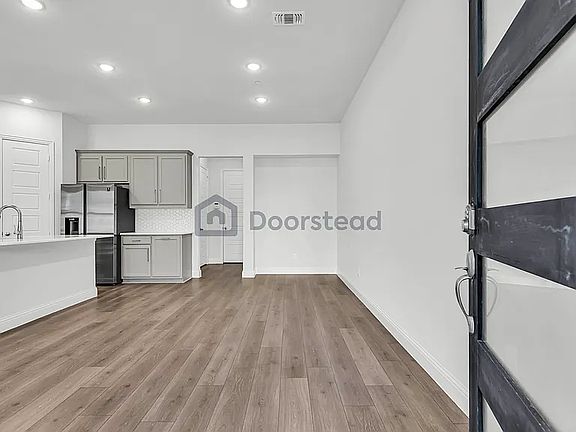 5th image of 4717 Piedras Lanzar Dr
