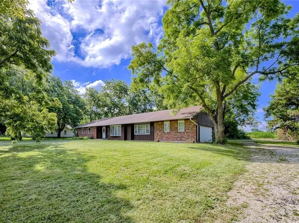 25985 W 83rd St, Lenexa, KS 66227
