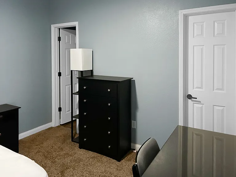 2200 Classen Blvd #1 — Photo 36