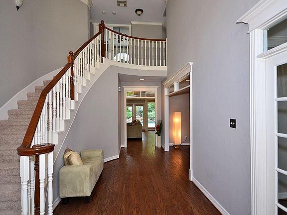 5th image of 19 Moss Bluff Ct