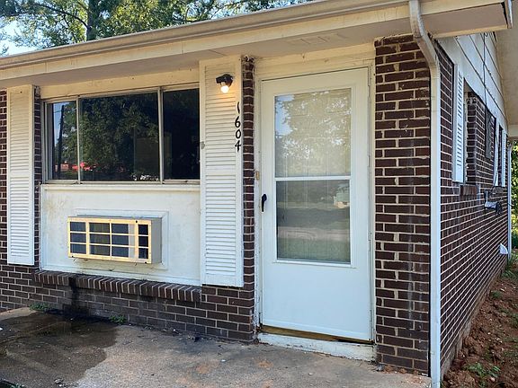 2nd image of 1604 Glowmont Dr #A
