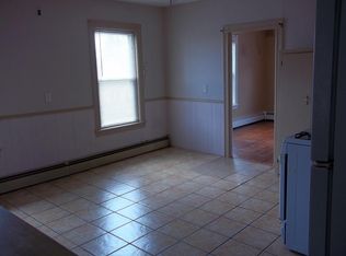 571 Grand Ave #2, Pawtucket, RI 02861