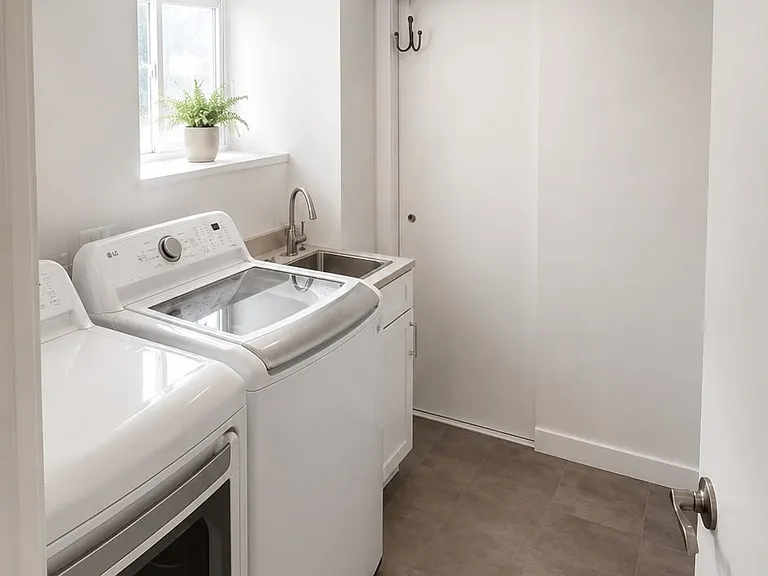 21 Donaldson Ave — Photo 12