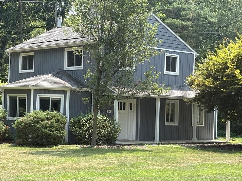 1st image of 3451 Oakleaf Dr
