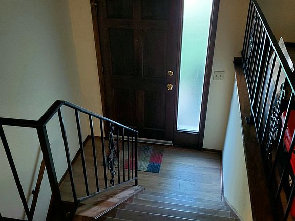 5th image of 11526 S 39th St
