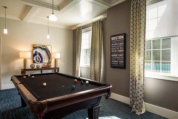 Aspen Regency — Photo 19