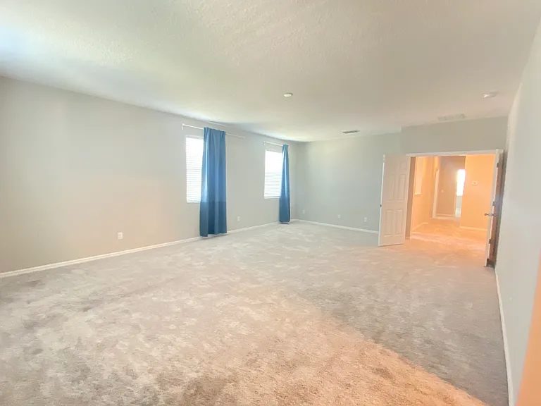 698 Bay Bridge Cir — Photo 34