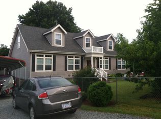 560 Riverview Blvd, Lexington, NC 27292