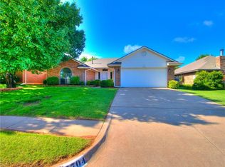 1704 Park View Pl, Edmond, OK 73003