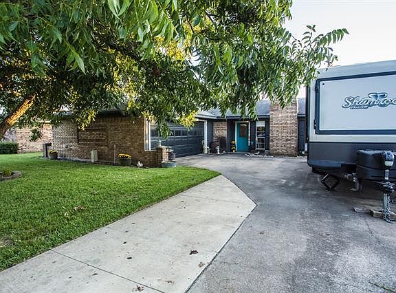 4th image of 209B Town North Dr