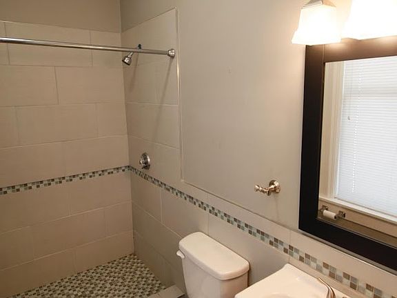 5th image of 64 Chapin Ave #C