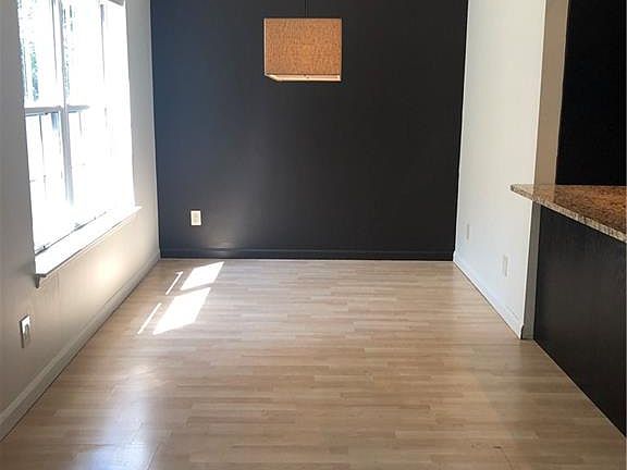 3rd image of 1190 Washington Grn