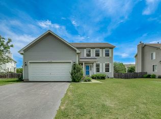 1939 S Jonathan Dr, Round Lake, IL 60073