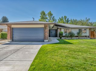 1490 Foster Dr, Reno, NV 89509