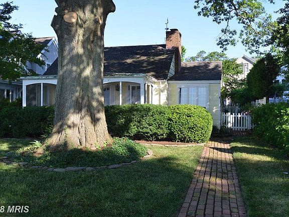 3rd image of 79 Bay Dr