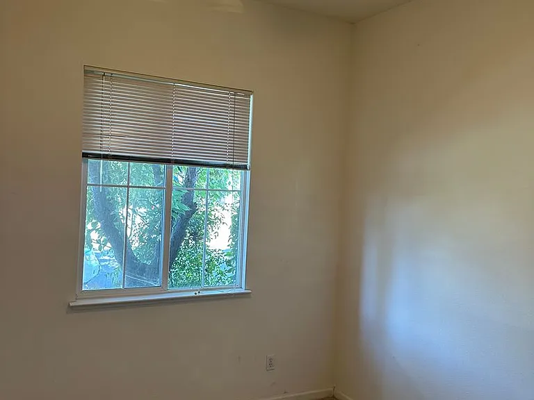 5616 Plumbridge Way — Photo 8