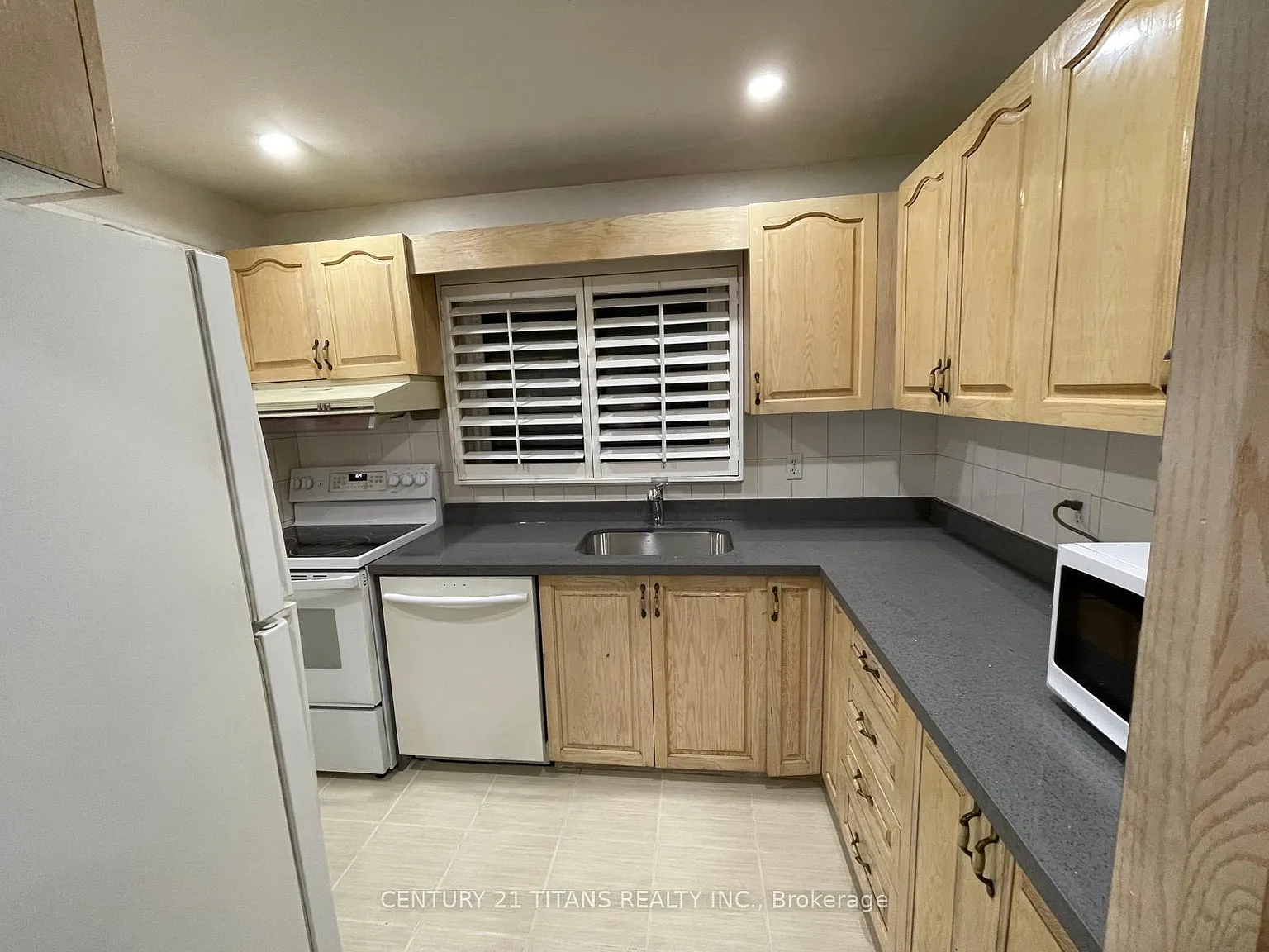 3 bed, $2,900 — Photo 4