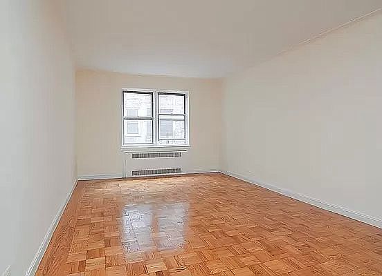2nd image of 383 E 17th St APT 1c