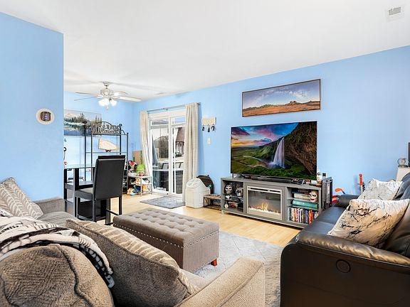 3rd image of 8525 162nd Pl APT 2