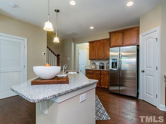 2nd image of 102 Harvest Oaks Ln Unit 67