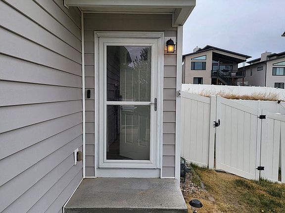 2nd image of 4105 Gunsmoke Rd
