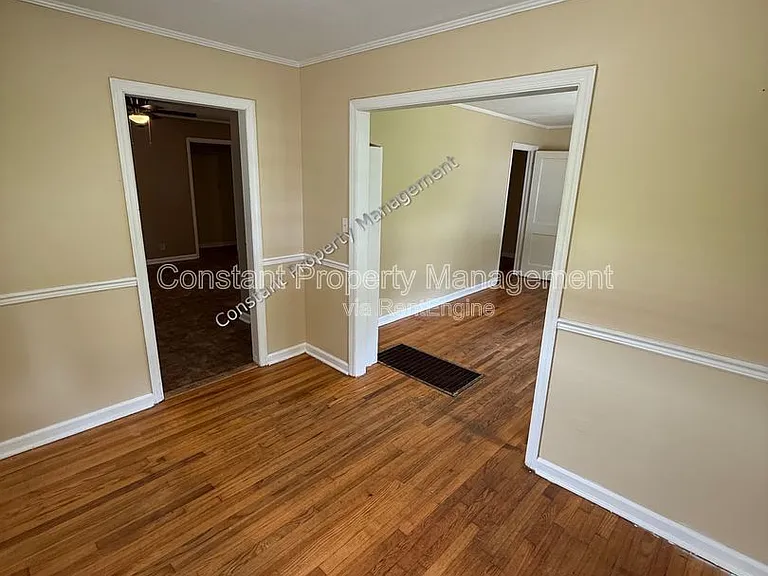 3069 Somerset Dr — Photo 9