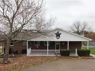 411 Spiering Ln, Lower Burrell, PA 15068