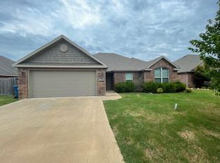 1202 SW Horizon St, Bentonville, AR 72712