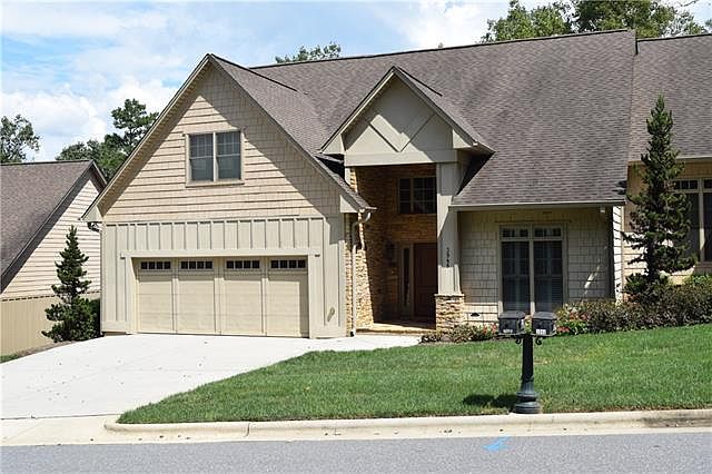 1st image of 3946 Stadler Dr NE