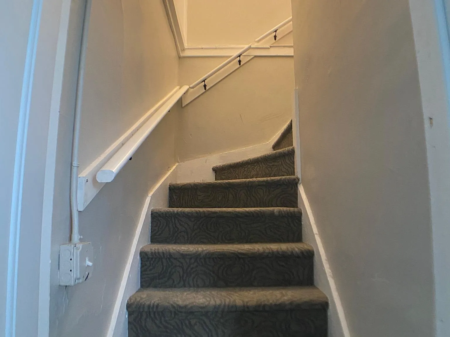 2 bed, 875 sqft, $1,225 — Photo 4