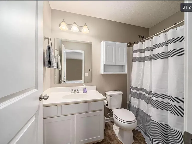 5766 Hayden Run Blvd — Photo 20