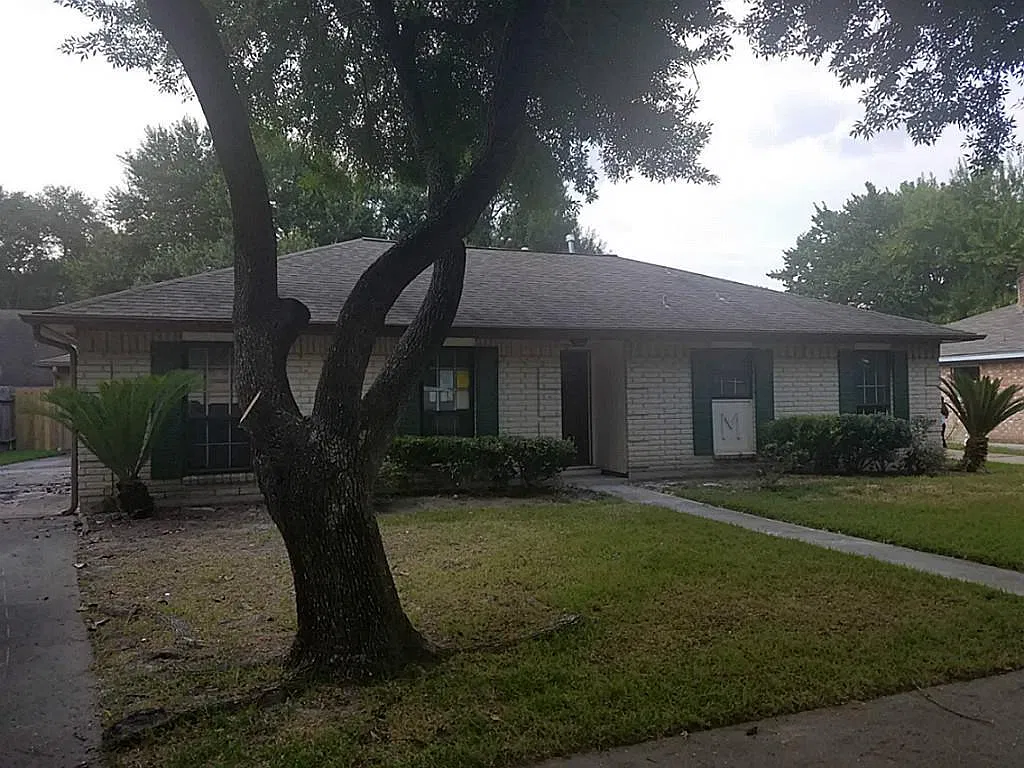 3 bed, 2.0 bath, 1757 sqft, $2,250 — Photo 2
