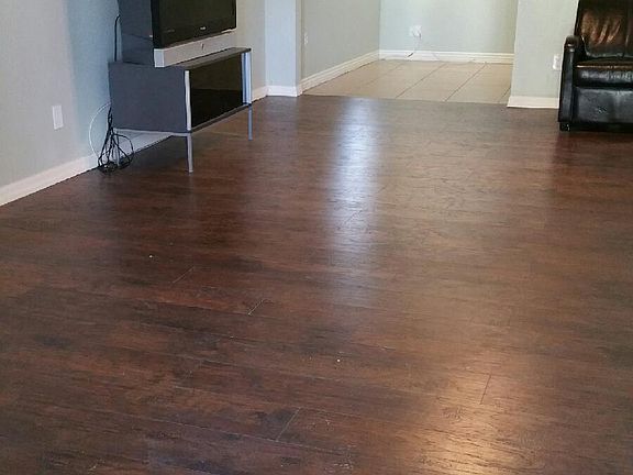 3rd image of 5213 W Sunnyside Dr