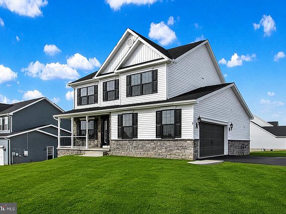 2nd image of 41 Friar Rd #33