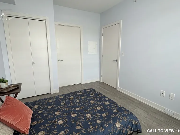 212 King William St #401 — Photo 6