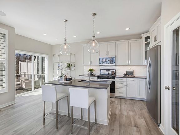 Gorgeous gourmet kitchen
