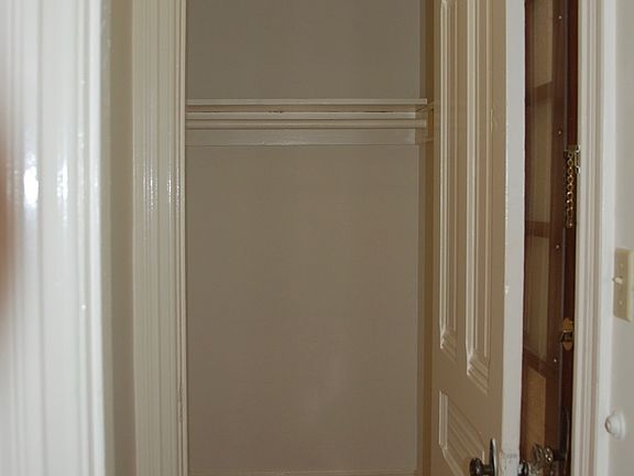 4th image of 1002 Noe St #B