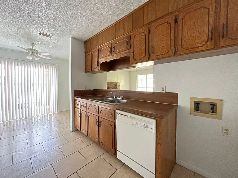 1704 Bundrant Dr — Photo 21