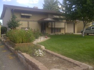 2108 Vinewood Ln, Pueblo, CO 81005